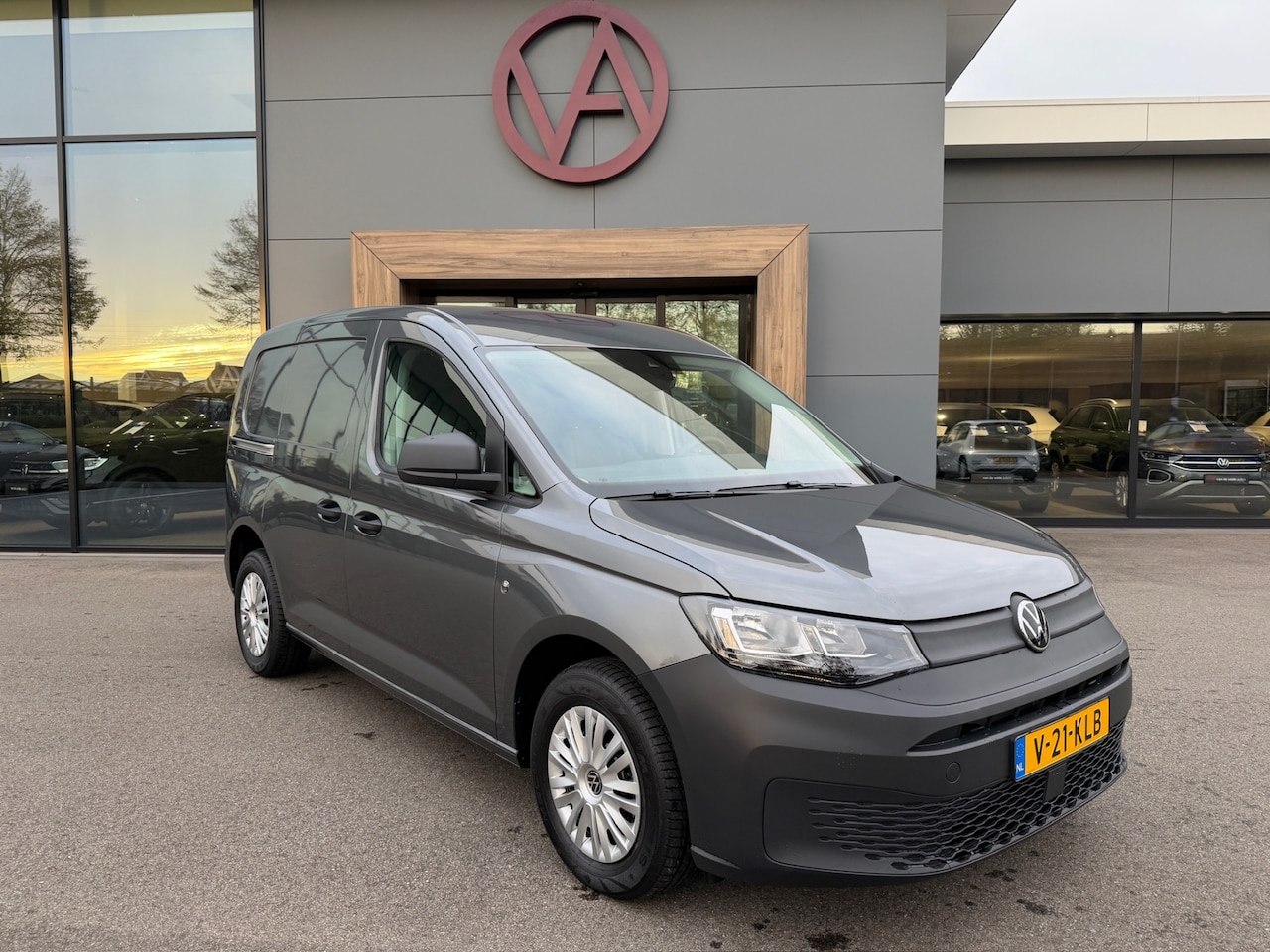 Volkswagen Caddy Cargo - 2.0 TDI 102pk Comfort | Trekhaak | Cruise | Carplay - AutoWereld.nl