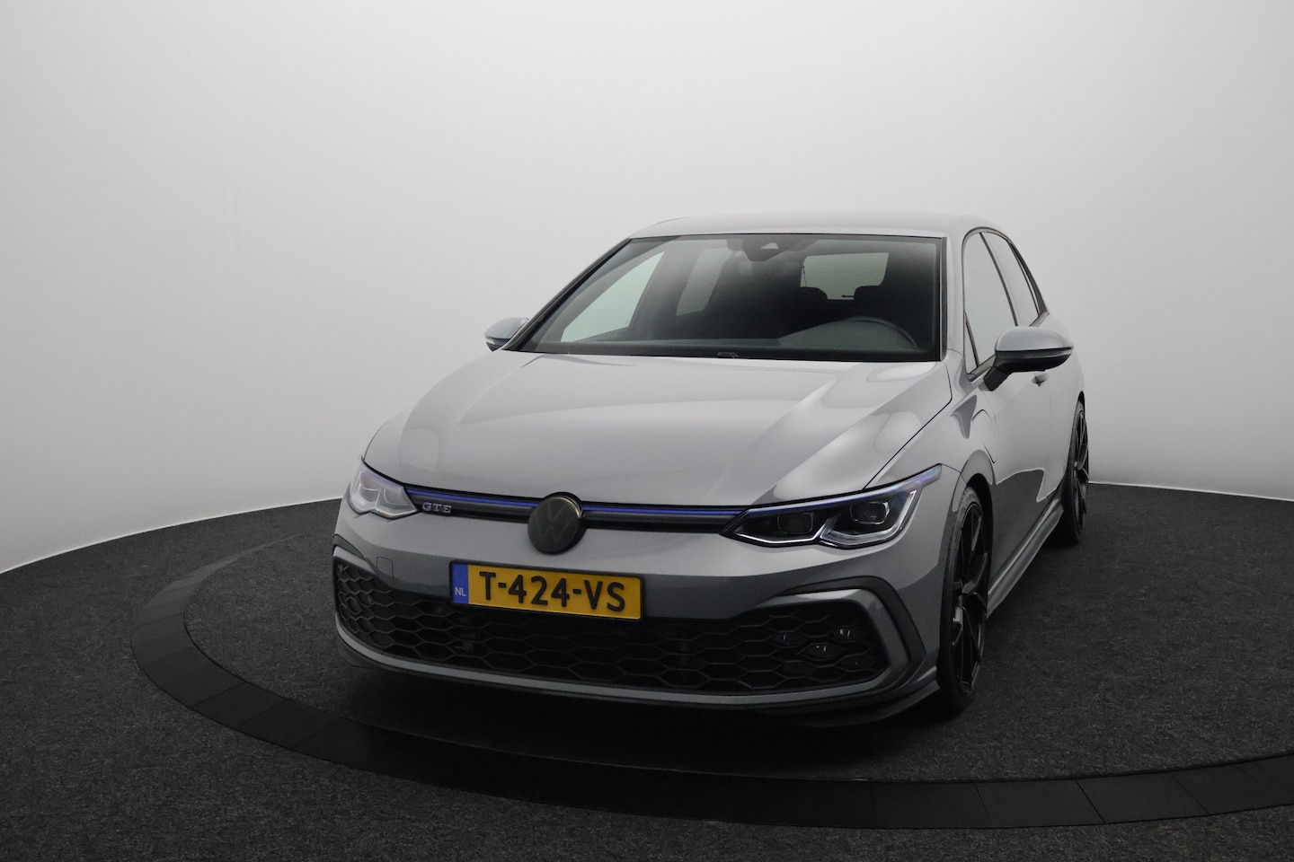 Volkswagen Golf - 1.4 eHybrid GTE 245PK | Black Style | Camera | Navigatie | 19 inch | Stoel/Stuurverwarming - AutoWereld.nl