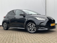 Toyota Yaris - 1.5 Hybrid Dynamic Caplay DAB Camera Uitstraling