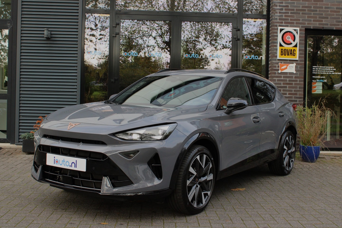 CUPRA Formentor - 1.5 TSI 110kW DSG NIEUW MODEL Matrix LED/DCC/ACC/Camera/Keyless/Elek. klep/19" - AutoWereld.nl