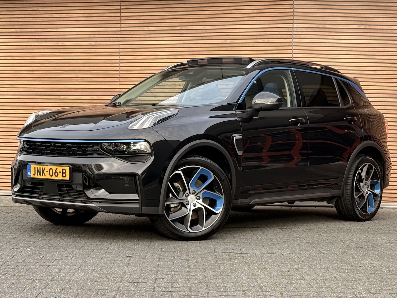 Lynk & Co 01 - 1.5 Navi / Panodak / 360 Camera / Lage km stand - AutoWereld.nl