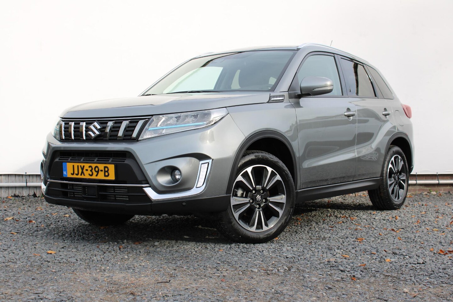 Suzuki Vitara - 1.4 Boosterjet Style Smart Hybrid 1.4 Boosterjet Style Smart Hybrid ,Panoramadak, Navi, Applecarplay/Androidauto, STIJL uitv - AutoWereld.nl