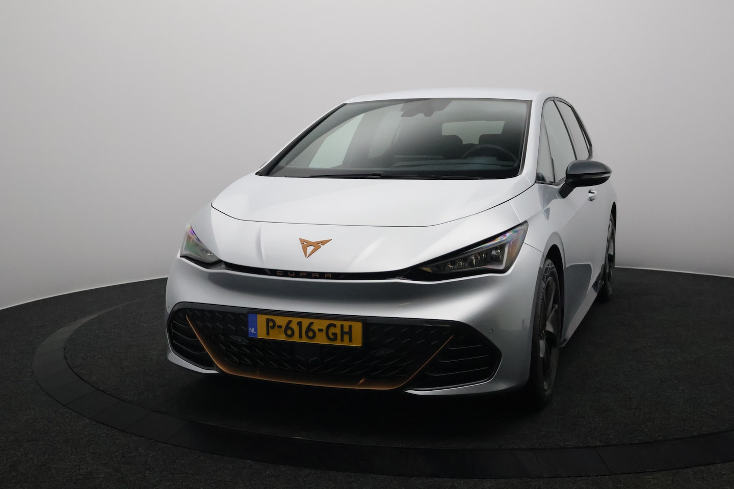 CUPRA Born - Adrenaline One 62 kWh SOH 93,2% | Camera | Led | Carplay&Android | Navigatie - AutoWereld.nl