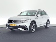 Volkswagen Tiguan - 1.5 TSI 150pk DSG 2x R-Line Virtual Cockpit Navigatie