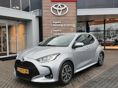 Toyota Yaris - 1.5 Hybrid STYLE BLIND SPOT KEYLESS STOELVERW PARK-SENSOREN APPLE/ANDROID PRIVACY GLASS