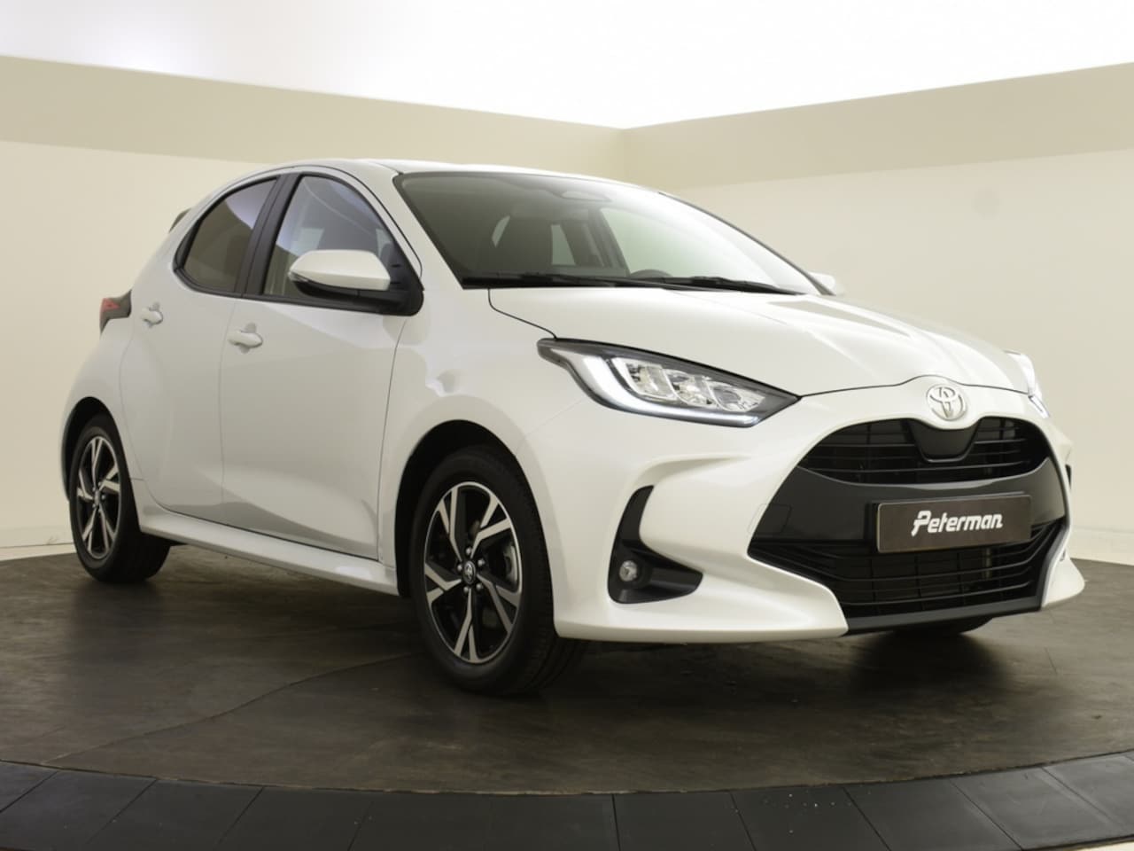 Toyota Yaris - Demo 1.5 Hybrid 115 First Edition | Carplay | Keyless entry | - AutoWereld.nl