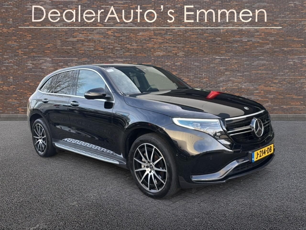 Mercedes-Benz EQC - 400 4MATIC AMG 80 kWh ECC LED NAVI - AutoWereld.nl