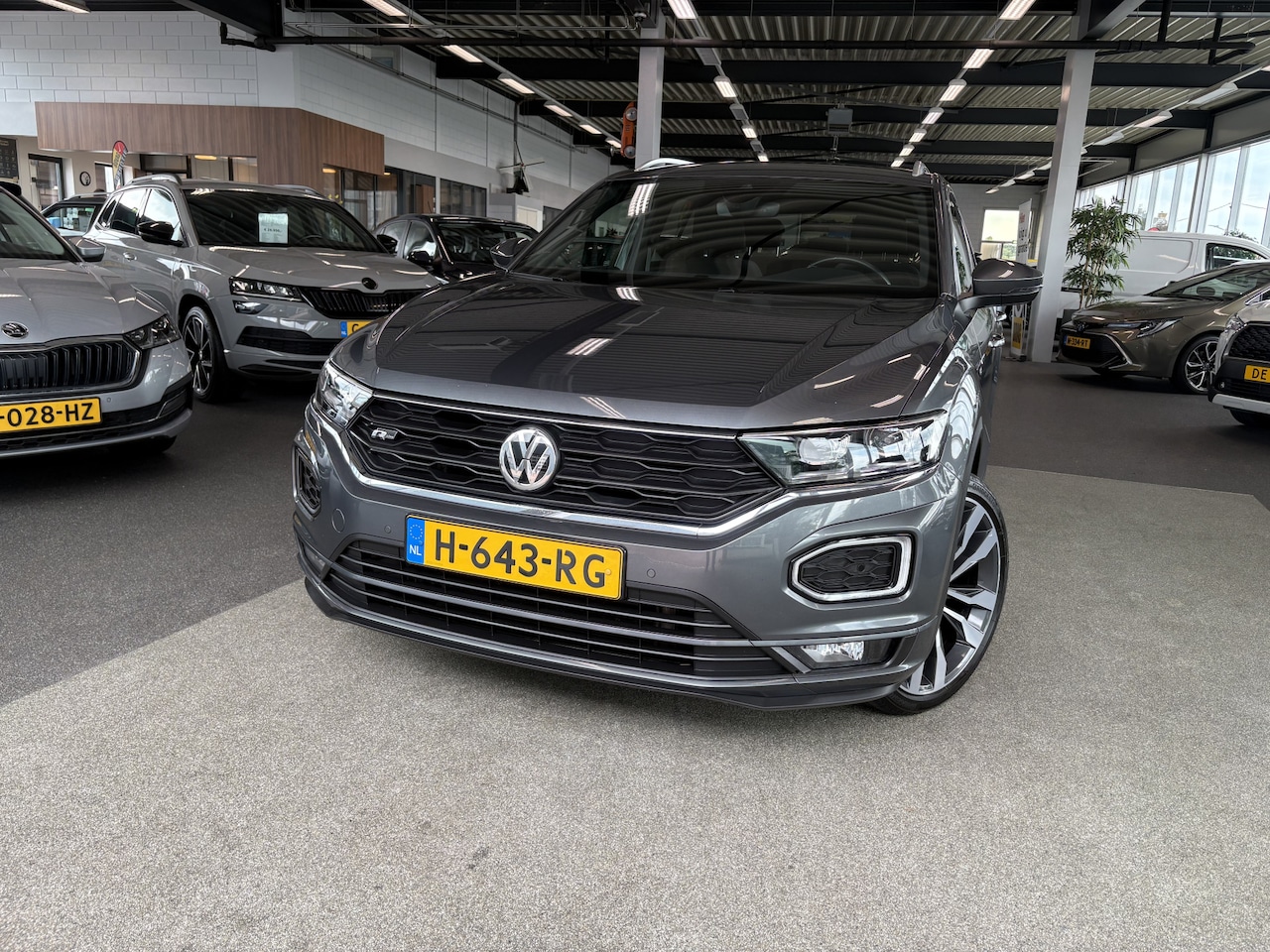 Volkswagen T-Roc - 1.5 TSi 150PK DSG Sport Bns R CAMERA/NAVI/VIRTUAL/PDC/19INCH/AFN.TREKHAAK - AutoWereld.nl