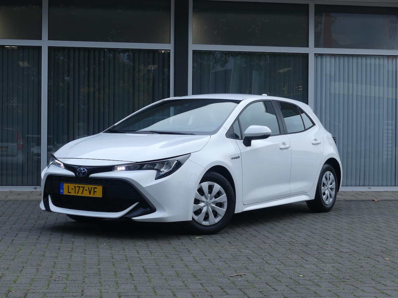 Toyota Corolla - 1.8 Hybrid Comfort 1ste Eigenaar, Vol. dealer o.h., Apple Carpl/Andr Auto, Cruise Control, - AutoWereld.nl