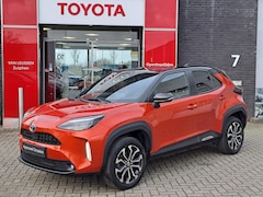Toyota Yaris Cross - 1.5 Hybrid Dynamic Bi-Tone STUUR- EN STOELVERWARMING PDC VOOR EN ACHTER CAMERA
