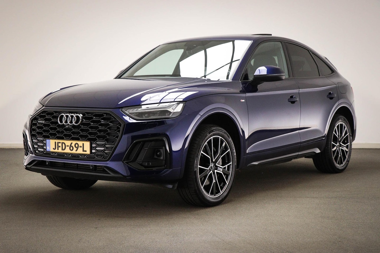 Audi Q5 Sportback - 55 TFSI e S edition | PANORAMADAK | LEDER | TREKHAAK | 20" | S-line - AutoWereld.nl