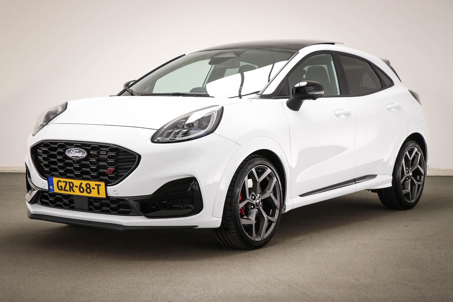 Ford Puma - 1.0 EcoBoost Hybrid ST Performance | 170 PK | PANORAMADAK | STUURVERWARMING | B&O DAB | AP - AutoWereld.nl