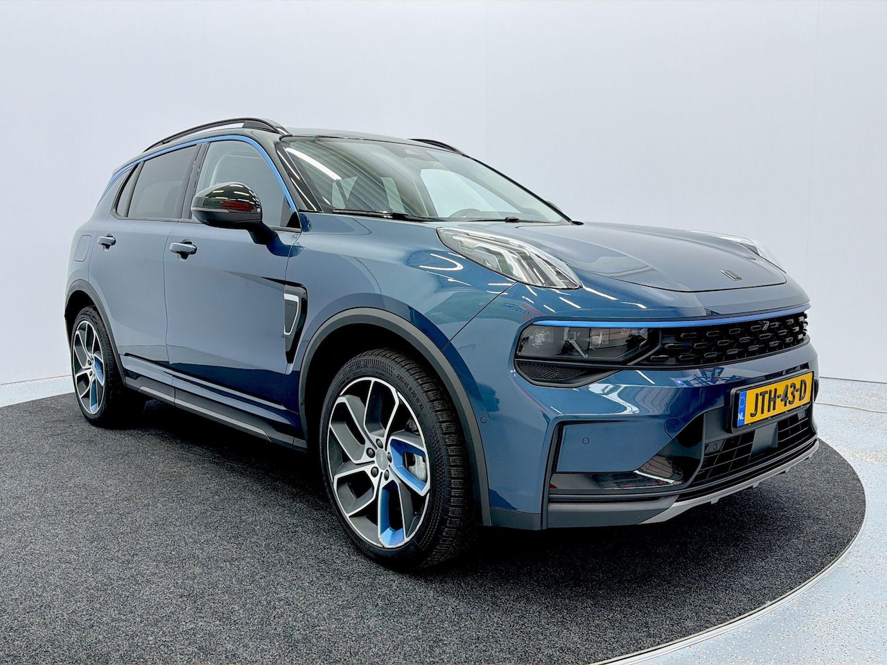 Lynk & Co 01 - 1.5 MY22 - Blauw, vertrouwd en klaar voor elke rit - AutoWereld.nl