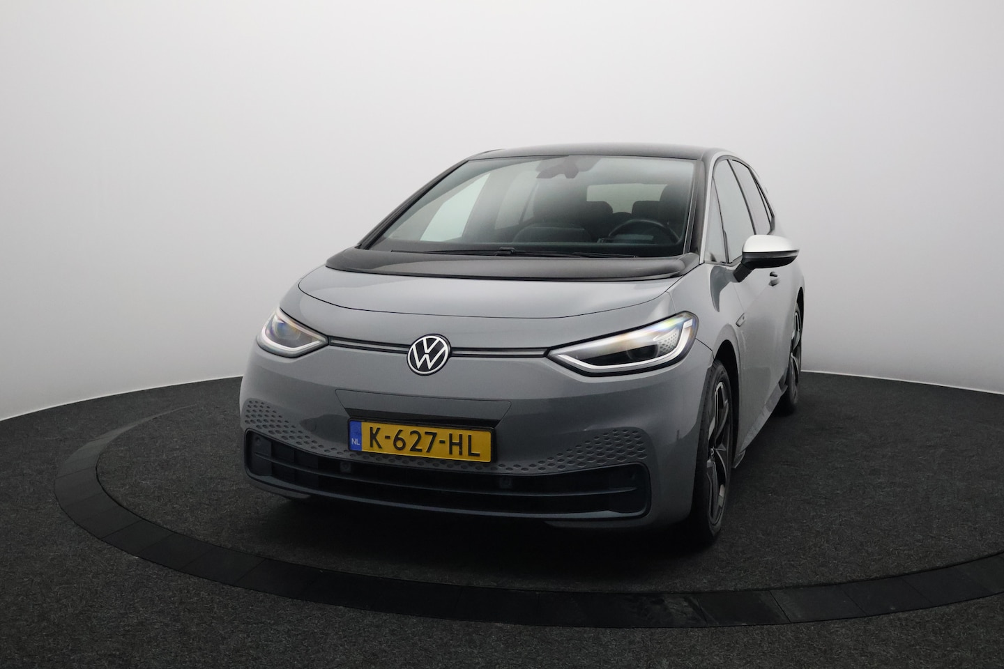 Volkswagen ID.3 - First Plus 58 kWh SOH 91,5% | IQ Light | Navigatie | Camera | Stoel/Stuurverwarming - AutoWereld.nl