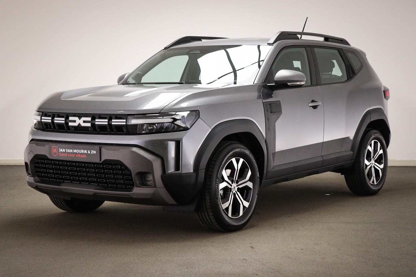 Dacia Duster - 1.2 TCe 130 mild hybrid Expression | STOELVERWARMING | NAVIGATIE | DAB | APPLE | CAMERA - AutoWereld.nl