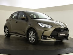 Toyota Yaris - 1.5 VVT-i Active | Stuur en Stoelverwarming | Carplay | LM Velge
