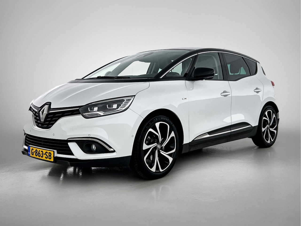 Renault Scénic - 1.3 TCe 140PK EDC Bose | ADAPTIVE CRUISE | DEALER ONDERHOUDEN | CAMERA | ELEKTR. STOELEN | - AutoWereld.nl