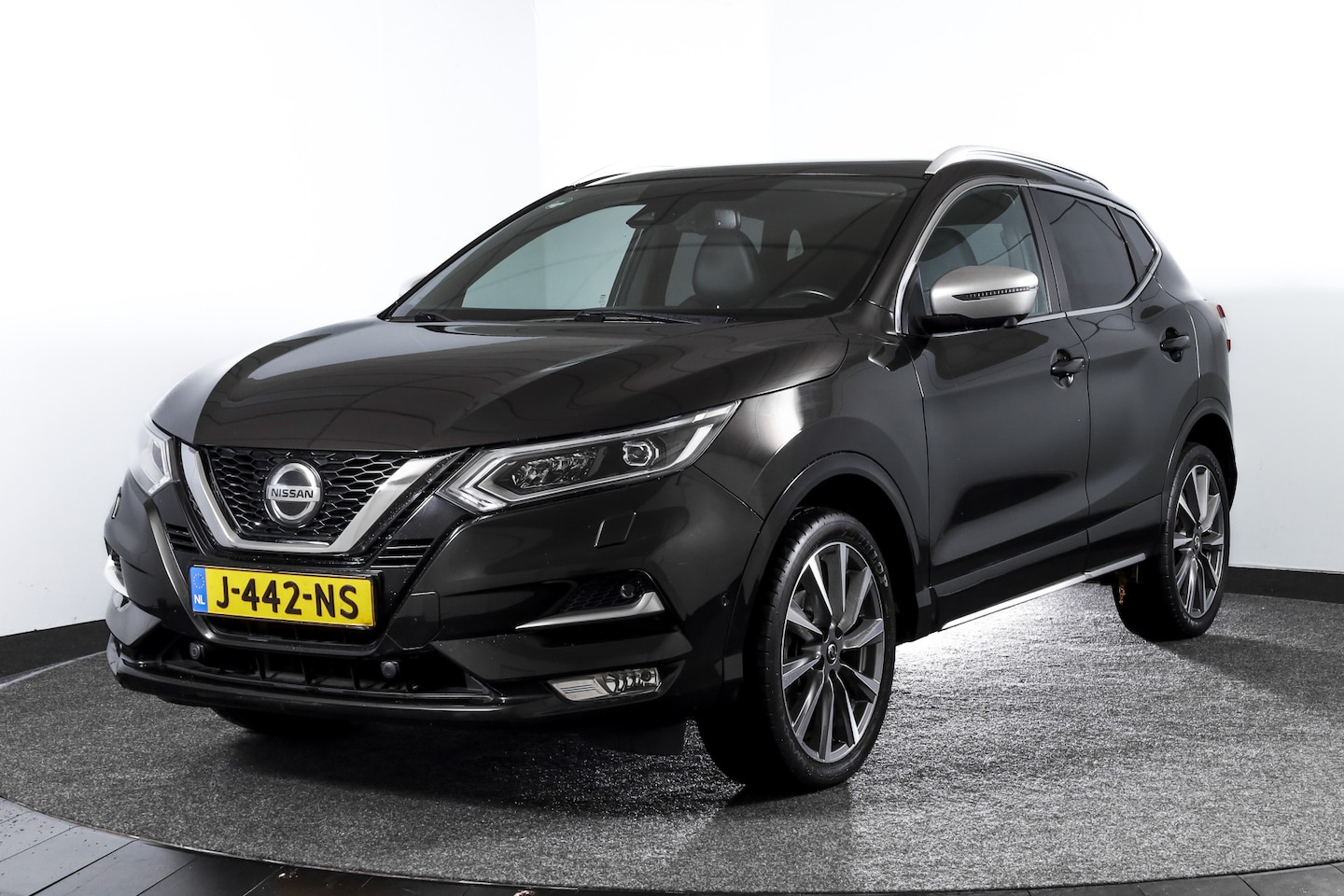 Nissan Qashqai - 1.3 DIG-T Tekna + 140 PK | Pano | Adapt. Cruise | Stoel-+Voorruitverw. | PDC | 360 Camera - AutoWereld.nl