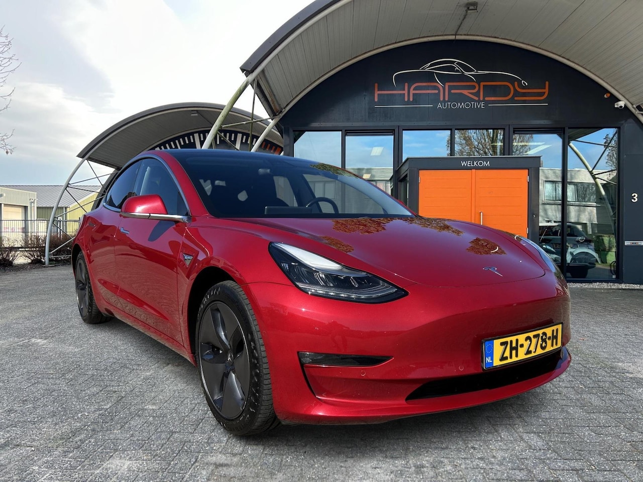 Tesla Model 3 - Long Range RWD Long Range AWD 75 kWh Rijklaarprijs! - AutoWereld.nl