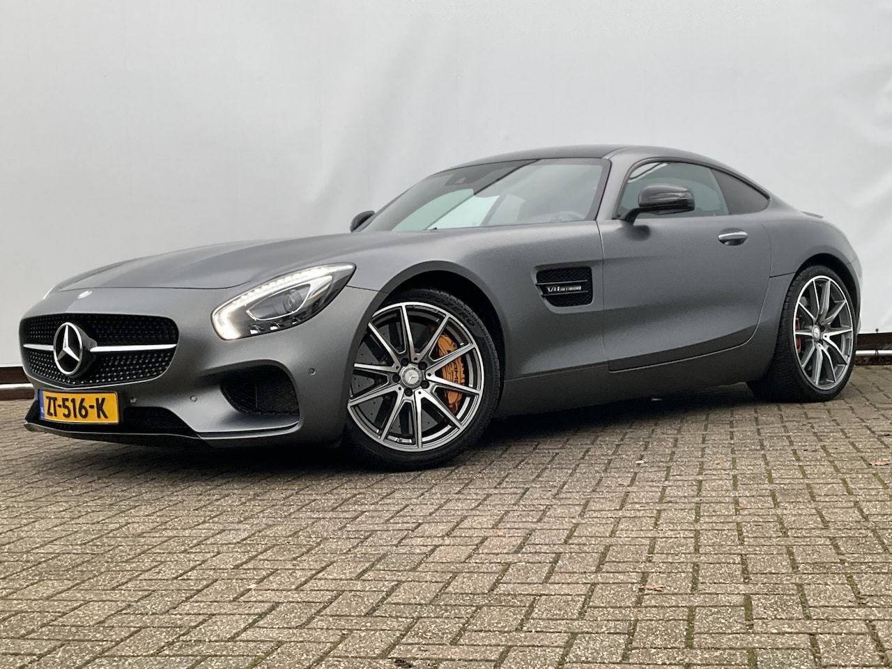 Mercedes-Benz AMG GT - 4.0 S TURBO 510pk Frozen-Grey Pano. Keramic Burmester - AutoWereld.nl