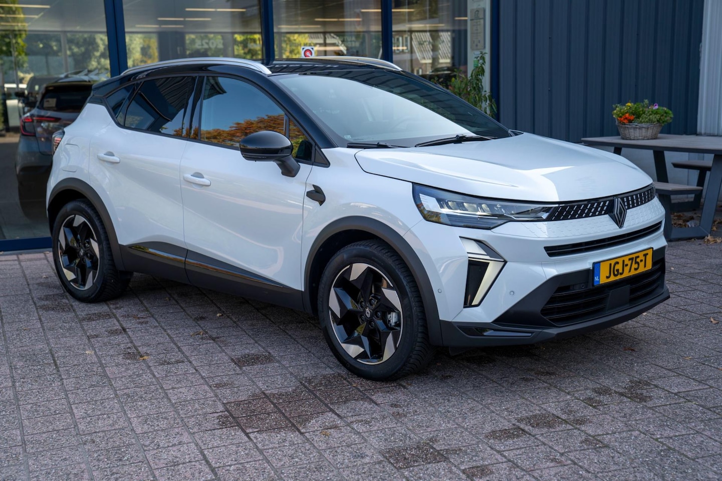 Renault Captur - 1.0 TCe 90 techno|Prijs incl.12 mnd garantie| LMV Carplay Stoel/Stuur verwarming DAB Camer - AutoWereld.nl