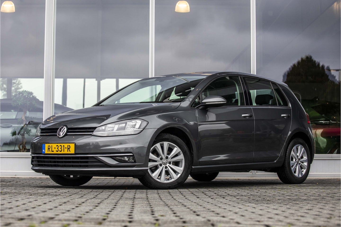 Volkswagen Golf - 1.0 TSI Comfortline | NL Auto | Adaptieve Cruise | Trekhaak - AutoWereld.nl