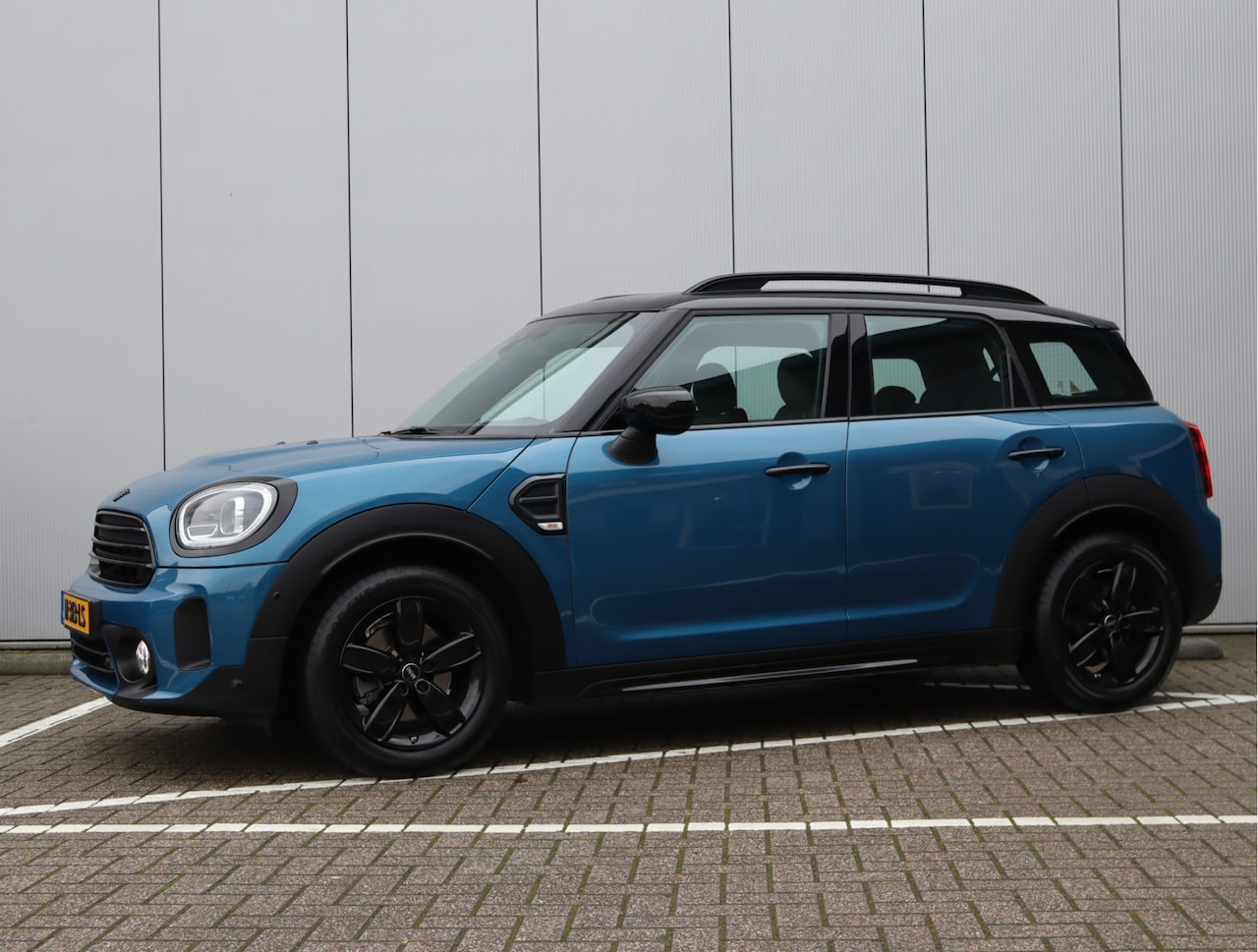 MINI Countryman - 1.5 Cooper | Camera | Keyless | Stoelverwarming | Navigatie - AutoWereld.nl