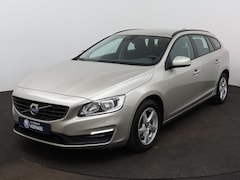 Volvo V60 - 1.5 T3 Summum Automaat | Navigatie | Camera | Parkeersensoren | Stoelverwarming