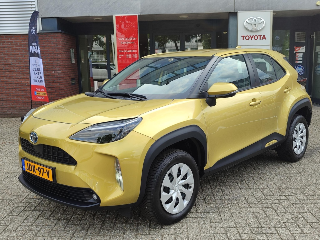 Toyota Yaris Cross - 1.5 Hybrid 115 4S-BANDEN APPLE/ANDROID CLIMA AD-CRUISE CAMERA BLUETOOTH - AutoWereld.nl