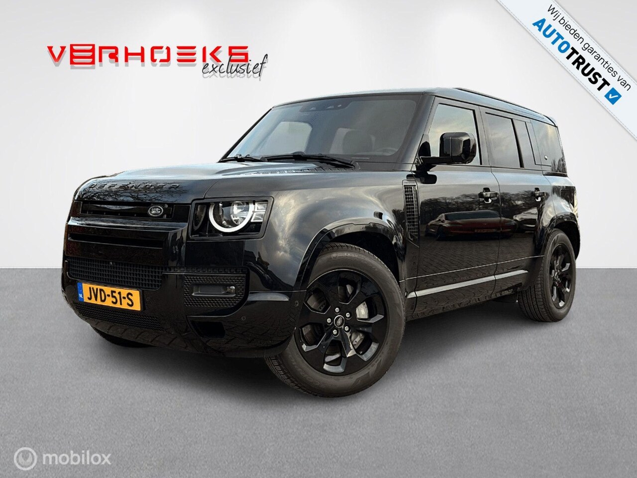 Land Rover Defender 110 - 2.0 P400e 110 X-Dynamic SE 2.0 P400e 110 X-Dynamic SE BlackPack - AutoWereld.nl