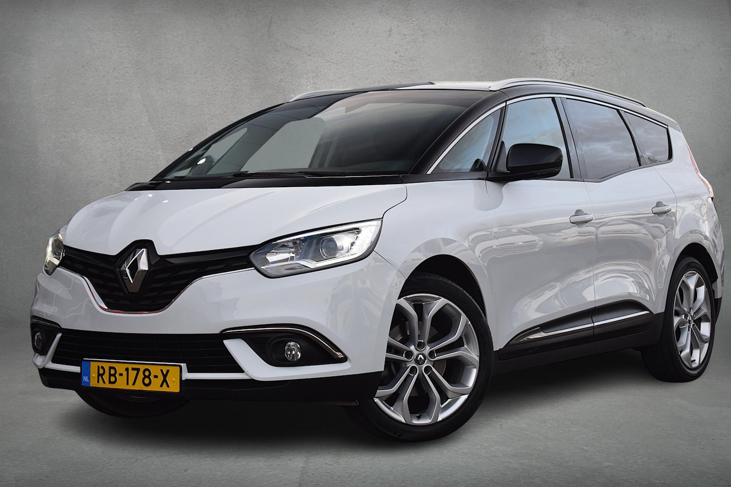Renault Grand Scénic - 1.2 TCe Zen 7 persoons | Trekhaak | Apple CarPlay | Cruise | Climate - AutoWereld.nl