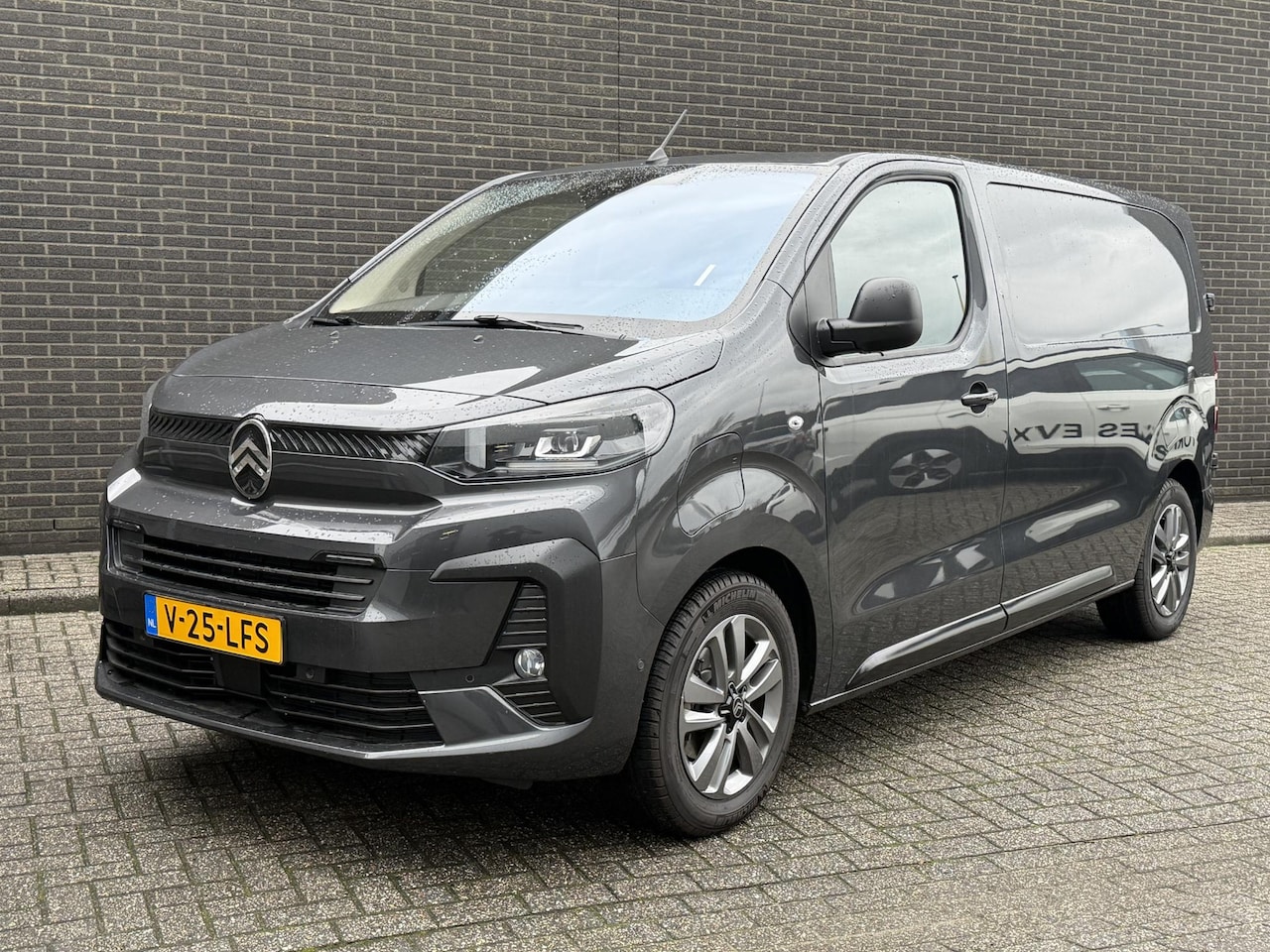 Citroën ë-Jumpy - 75 kWh 136PK L2 Automaat Long range, Navigatie, Achteruitrijcamera, Keyless, Parkeersensor - AutoWereld.nl