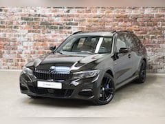 BMW 3-serie Touring - 330e xDrive High Executive M Sport Pakket Automaat / Panoramadak / Head-Up Display / Surro