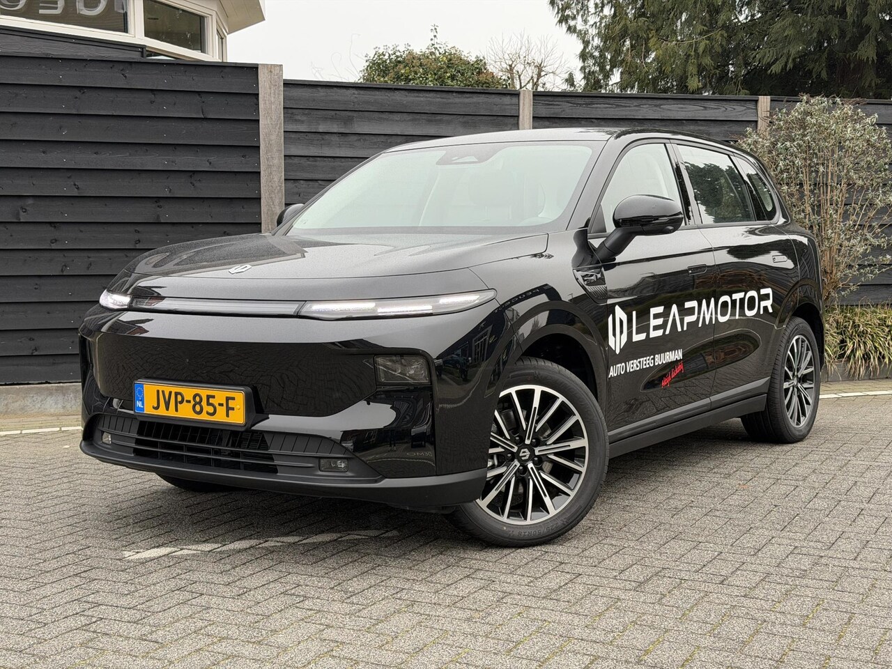 Leapmotor B10 - Life Pro 56.2 kWh 218PK Automaat Navigatie, Rondomzichtcamera, Adaptieve cruise Control, C - AutoWereld.nl