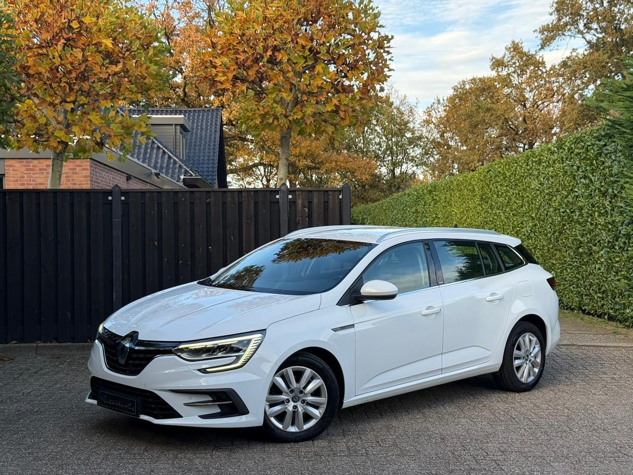 Renault Mégane E-Tech - Estate 1.6 Plug-In Hybrid 160 Business Zen - AutoWereld.nl
