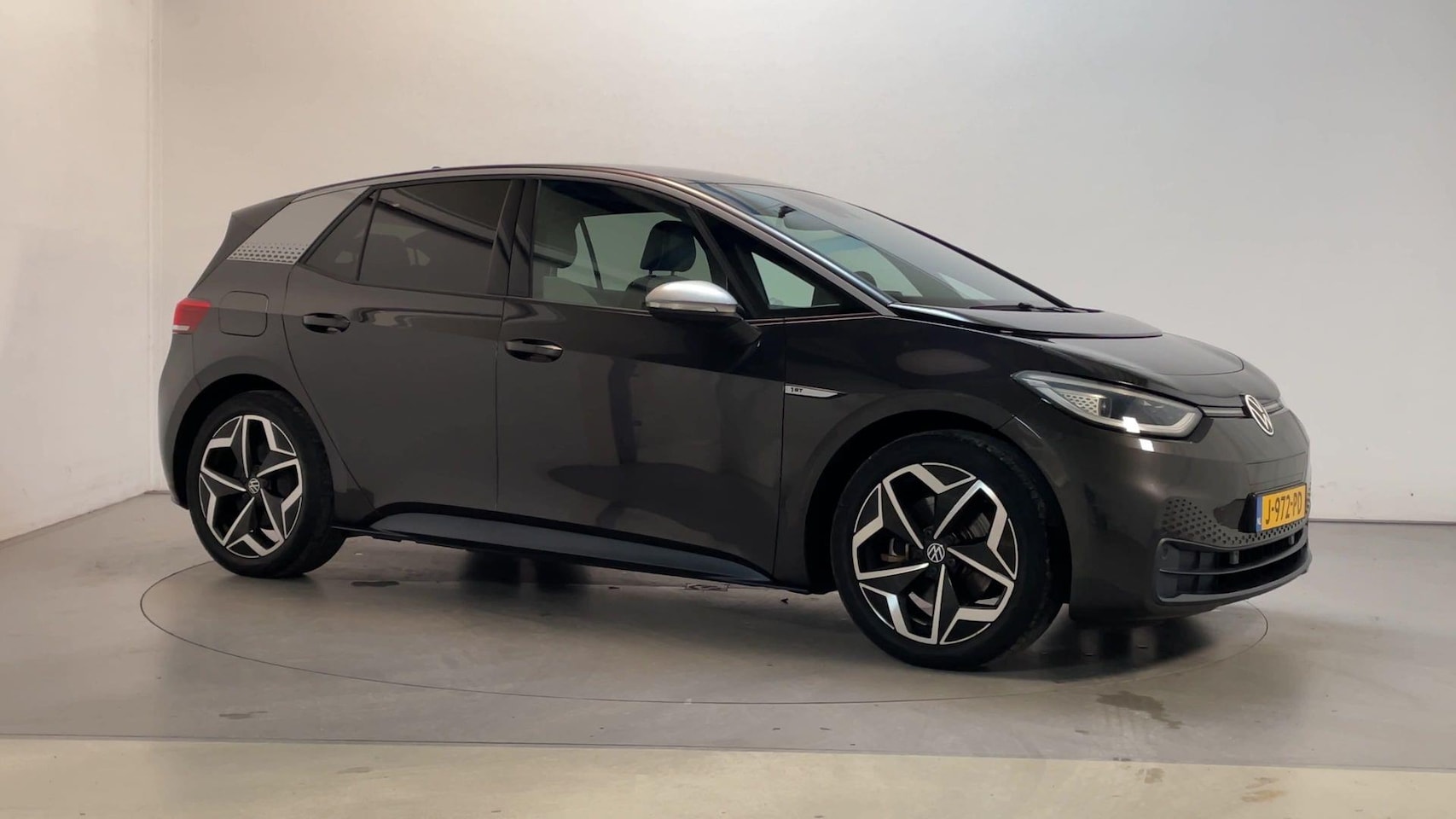 Volkswagen ID.3 - First Plus 58 kWh LED Stoelverwarming Navigatie Camera Sfeerverlichting - AutoWereld.nl