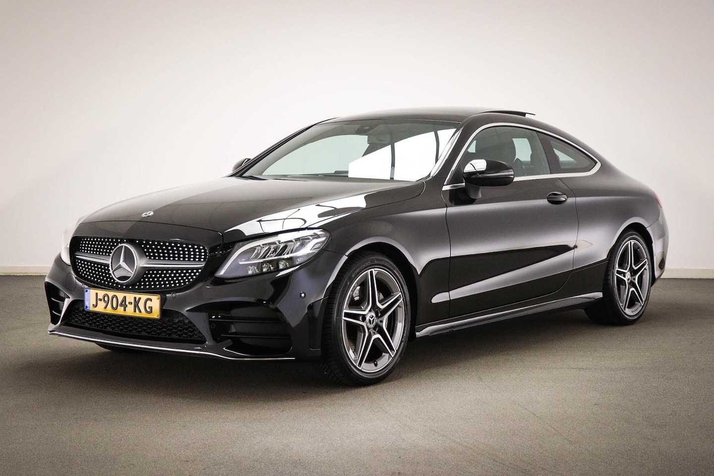 Mercedes-Benz C-klasse Coupé - 200 AMG Line Advantage Pack | PANORAMADAK | DAB | DRAADLOZE LADER | CAMERA - AutoWereld.nl