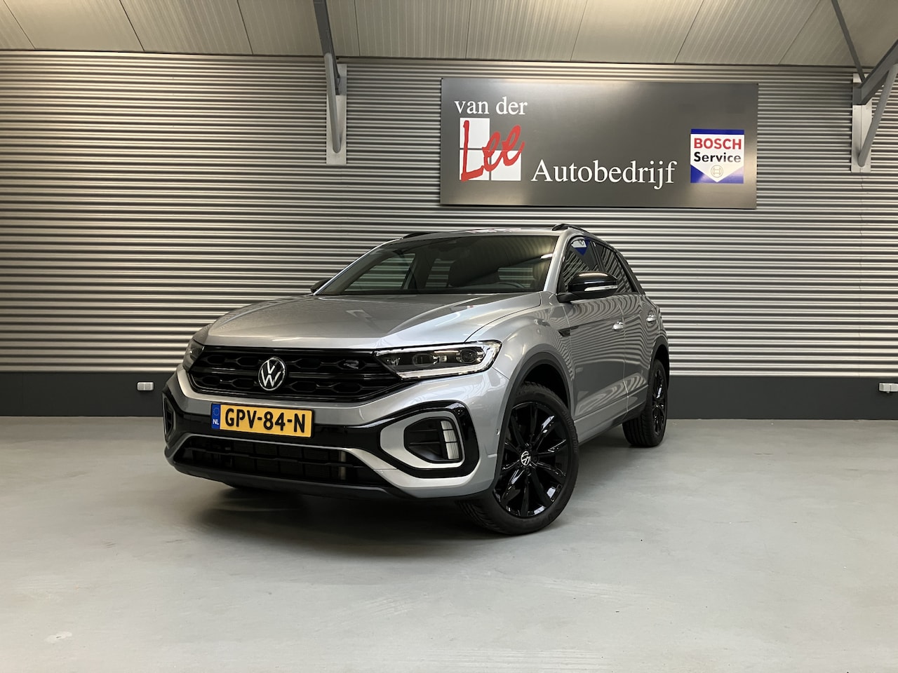 Volkswagen T-Roc - 1.5 TSI R-LINE BLACK STYLE/IQ LIGHT/IQ DRIVE/EL A KLEP/ENZ - AutoWereld.nl