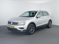 Volkswagen Tiguan - 1.4 TSI Comfortline Business | ACC | Carplay | Trekhaak |