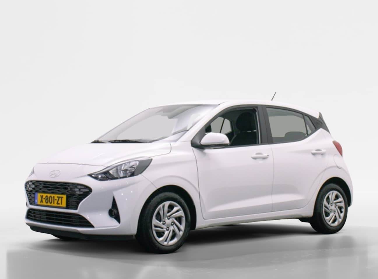 Hyundai i10 - 1.0 Comfort | Navi by app | Private lease 299 p.m. - AutoWereld.nl