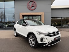 Volkswagen T-Roc - 1.5 TSI 150pk DSG Style | Camera | Navi | Adapt. Cruise | IQ light | Rijklaar incl. garant