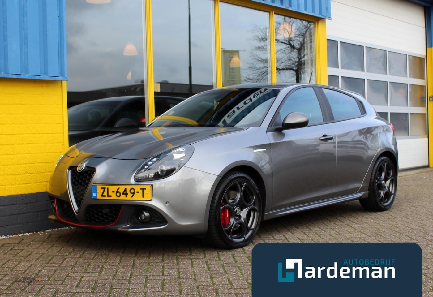 Alfa Romeo Giulietta - 1.4 Turbo MultiAir Leder Navi - AutoWereld.nl