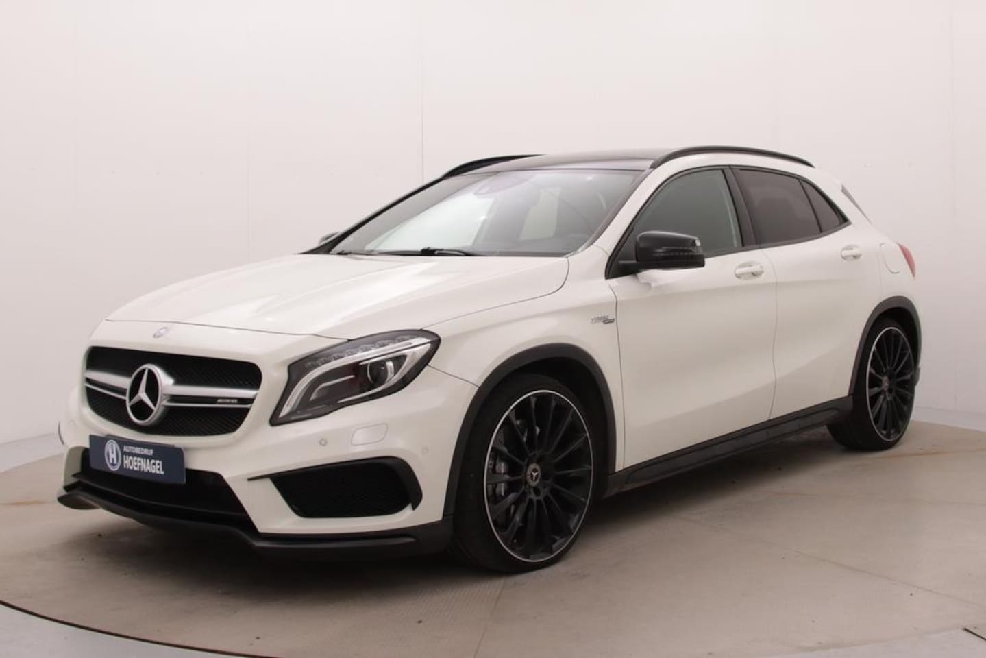 Mercedes-Benz GLA-Klasse - AMG 45 4MATIC | Pano | Camera | 20 inch | - AutoWereld.nl