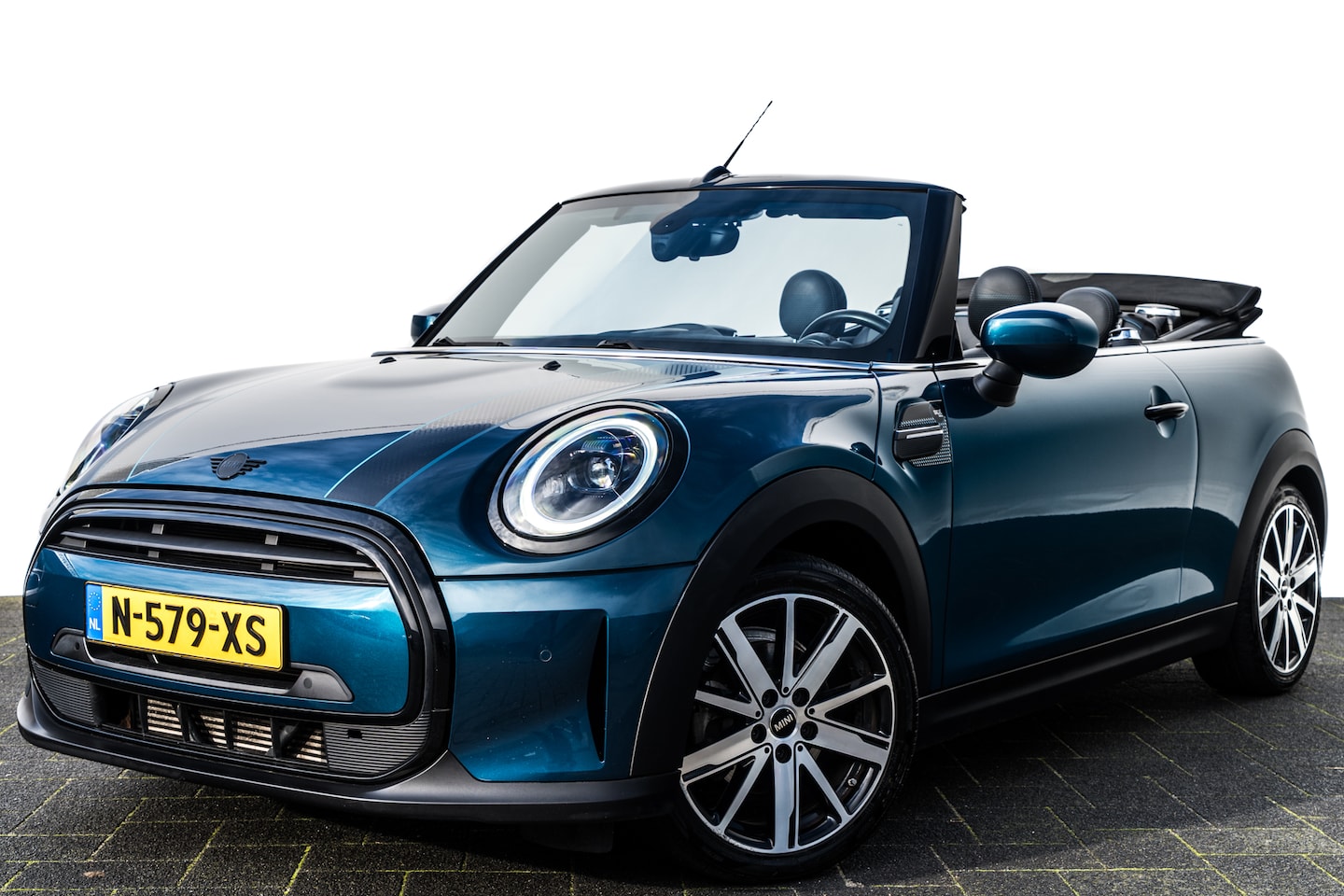 MINI Cabrio - Cooper Mini 1.5 Sidewalk Edition | LED | Leder | Camera | Stoelverwarming | Cruise - AutoWereld.nl
