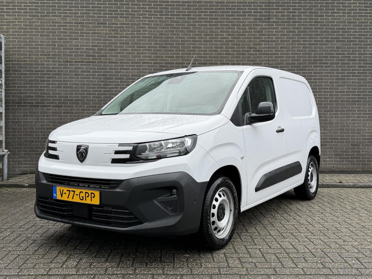 Peugeot Partner - 1.5 BlueHDi 130 EAT8 S&S L1 Automaat, Trekhaak, Betimmering, Navigatie, Camera, Parkeersen - AutoWereld.nl