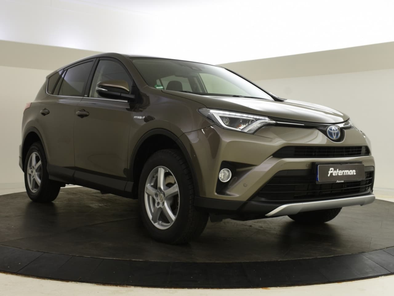 Toyota RAV4 - 2.5 Hybrid AWD Style | Trekhaak | Navigatie | PDC - AutoWereld.nl