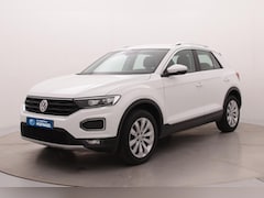 Volkswagen T-Roc - 1.5 TSI Sport Automaat | Trekhaak | Adaptive Cruise Control | Camera | Parkeersensoren | A
