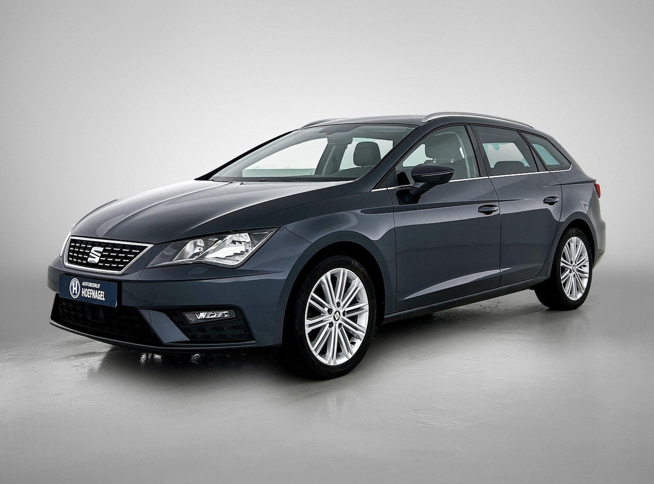 SEAT Leon ST - 1.5 TSI Xcellence | Automaat | Trekhaak | Stoelverwarming | Parkeersensoren | Apple CarPla - AutoWereld.nl