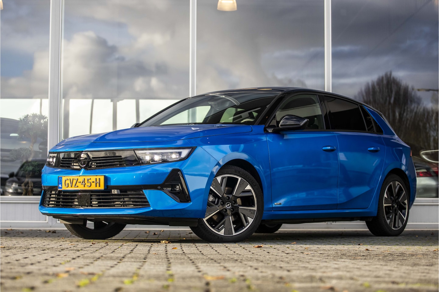 Opel Astra Electric - 54 kWh GS | Pano | Head-up | Camera - AutoWereld.nl