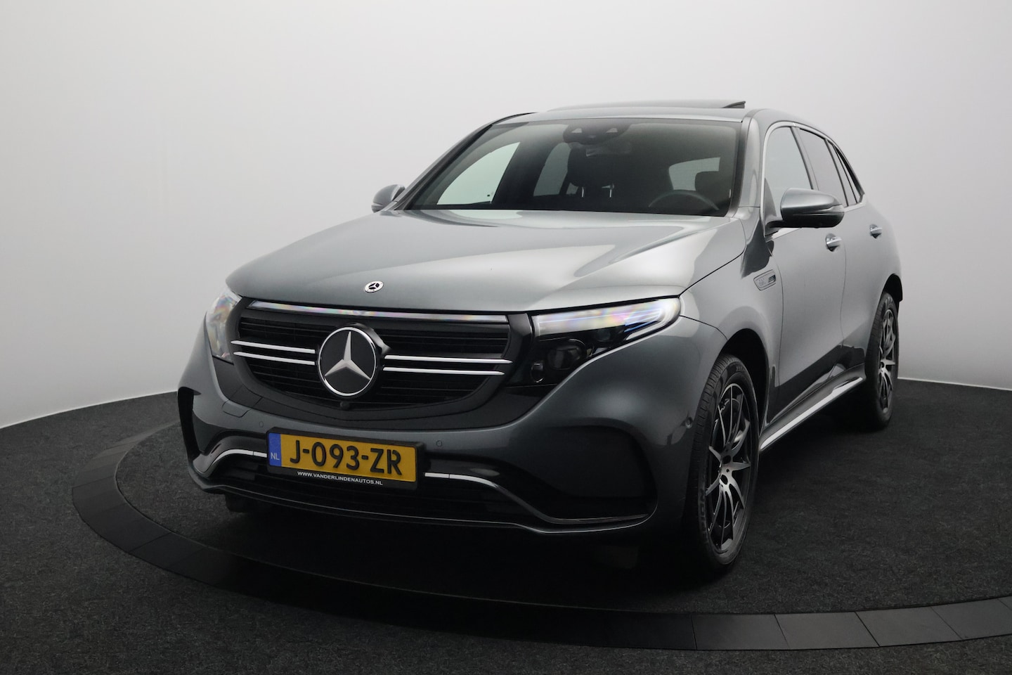 Mercedes-Benz EQC - 400 4MATIC Business Solution AMG 80 kWh SOH 95.4% | Head-up | 360° Camera | Panoramadak | - AutoWereld.nl